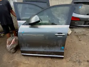 Front and Back Door Audi Q5 2010 and 2015