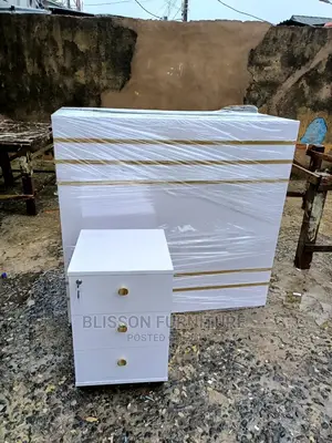 Quality Receptionist Table With Mobile Drawer
