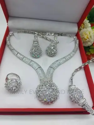 Classic Jewelry Gift Set