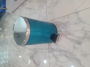 High Quality 5L Foot Pedal Operated Round Bin