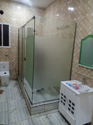 Shower Cubicle Frosted