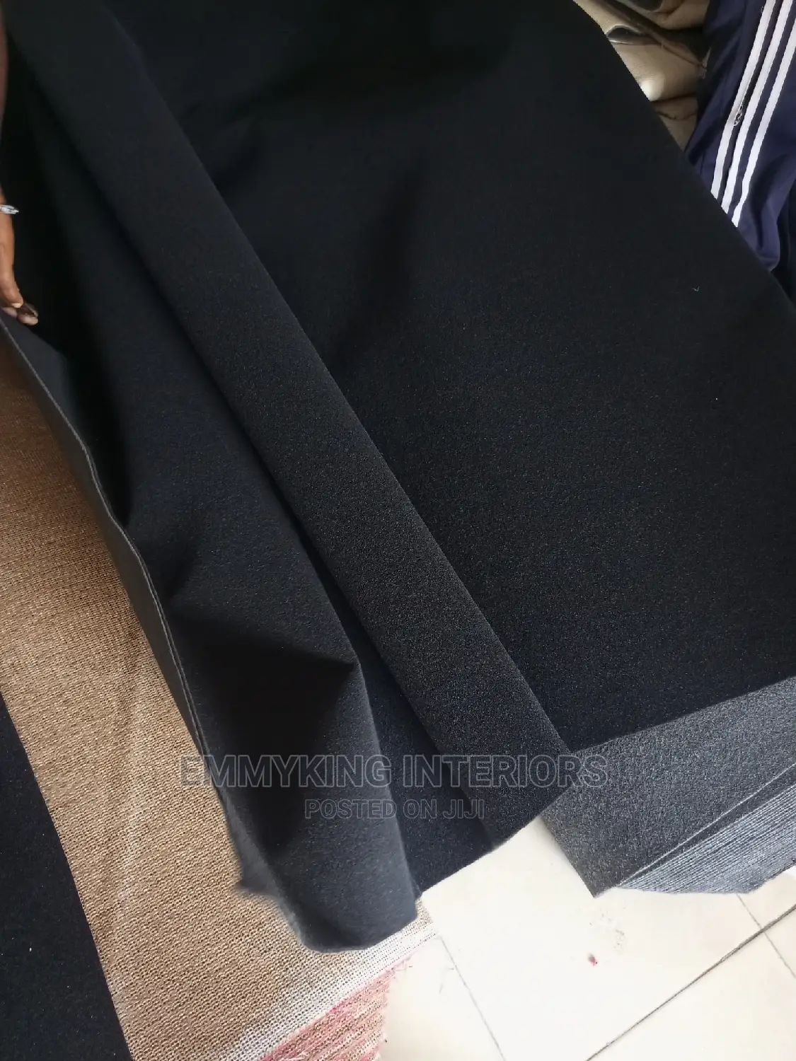 New Quality Black Rug