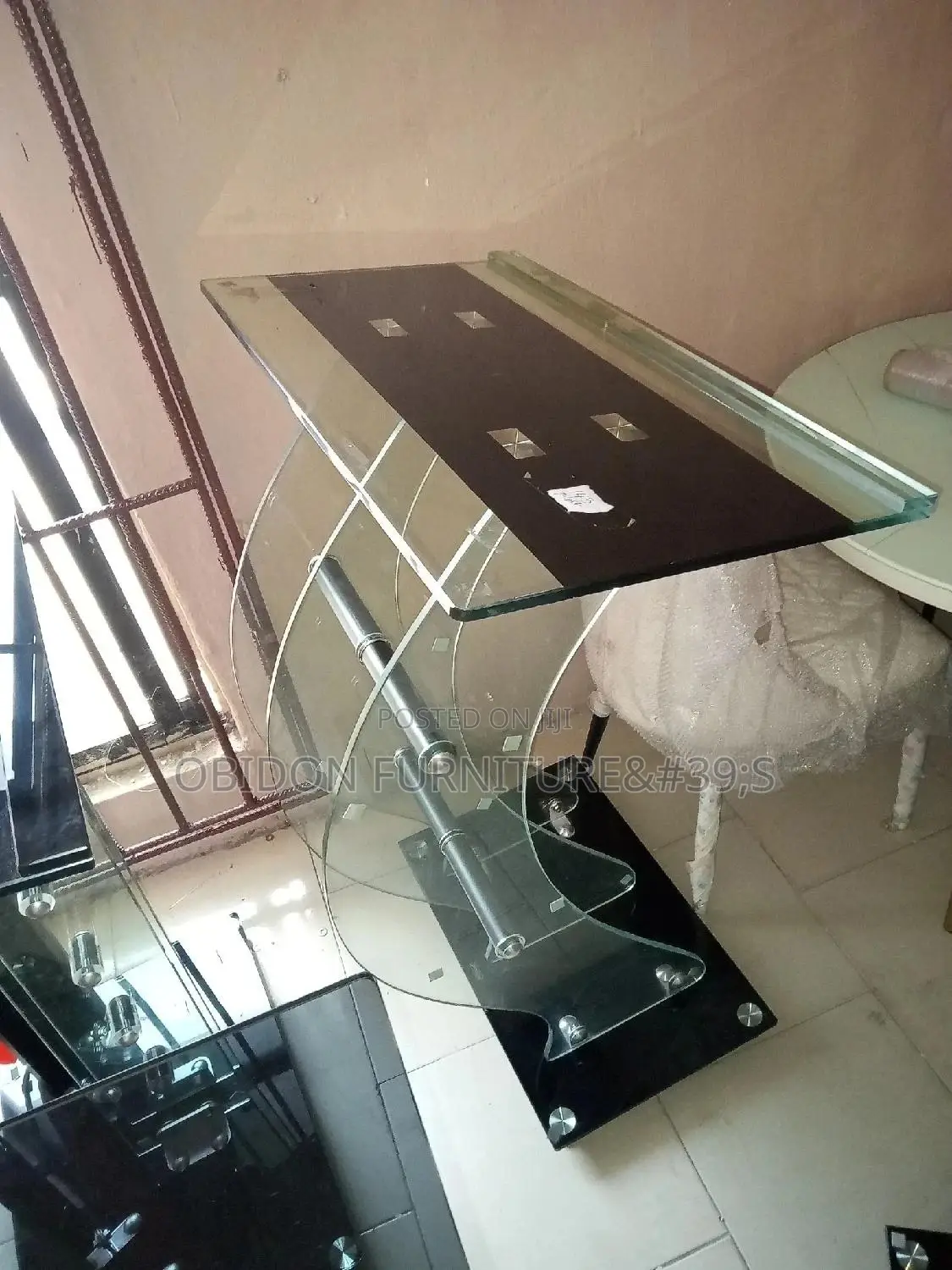 Portable Foreign Pulpit