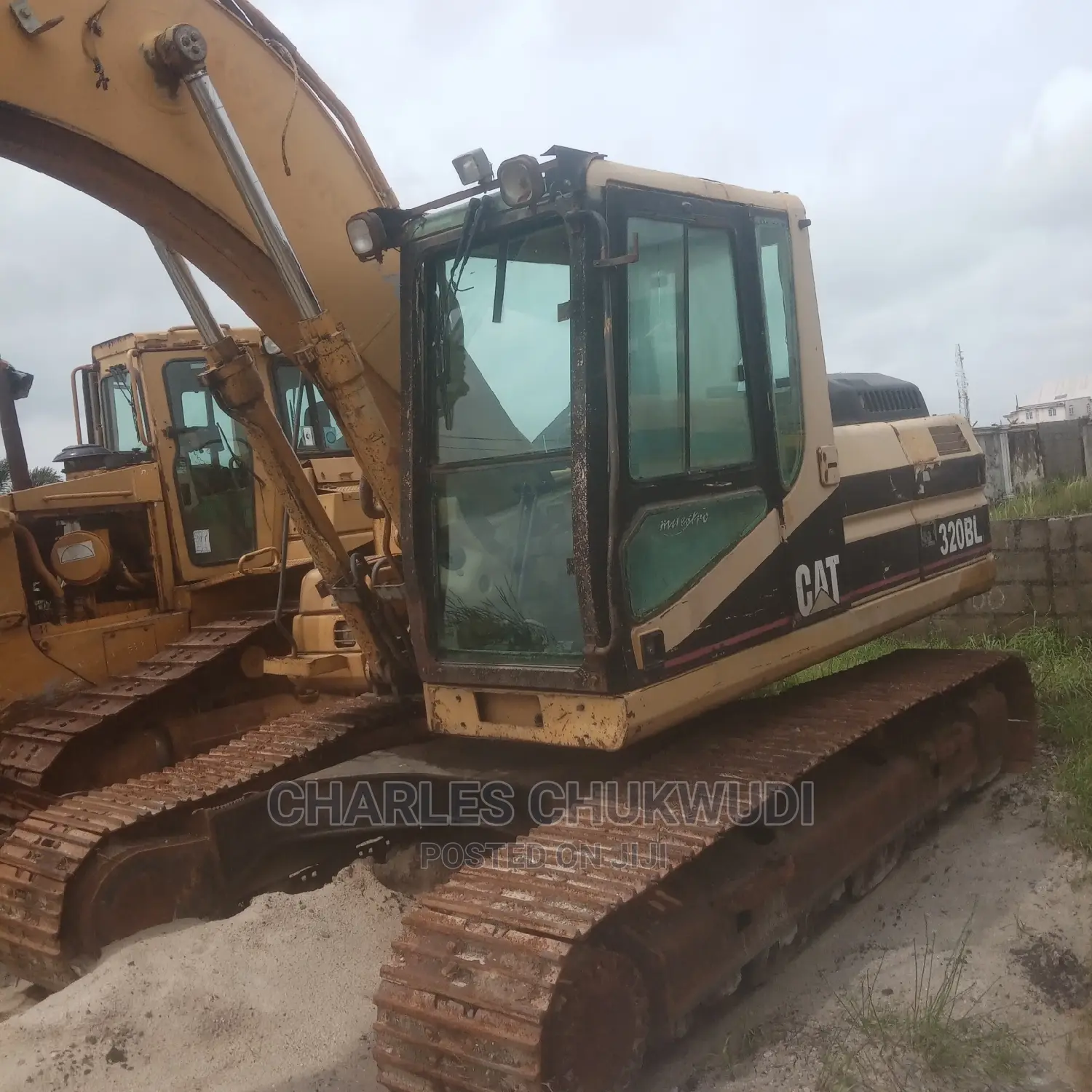 Foreign Used 320bl