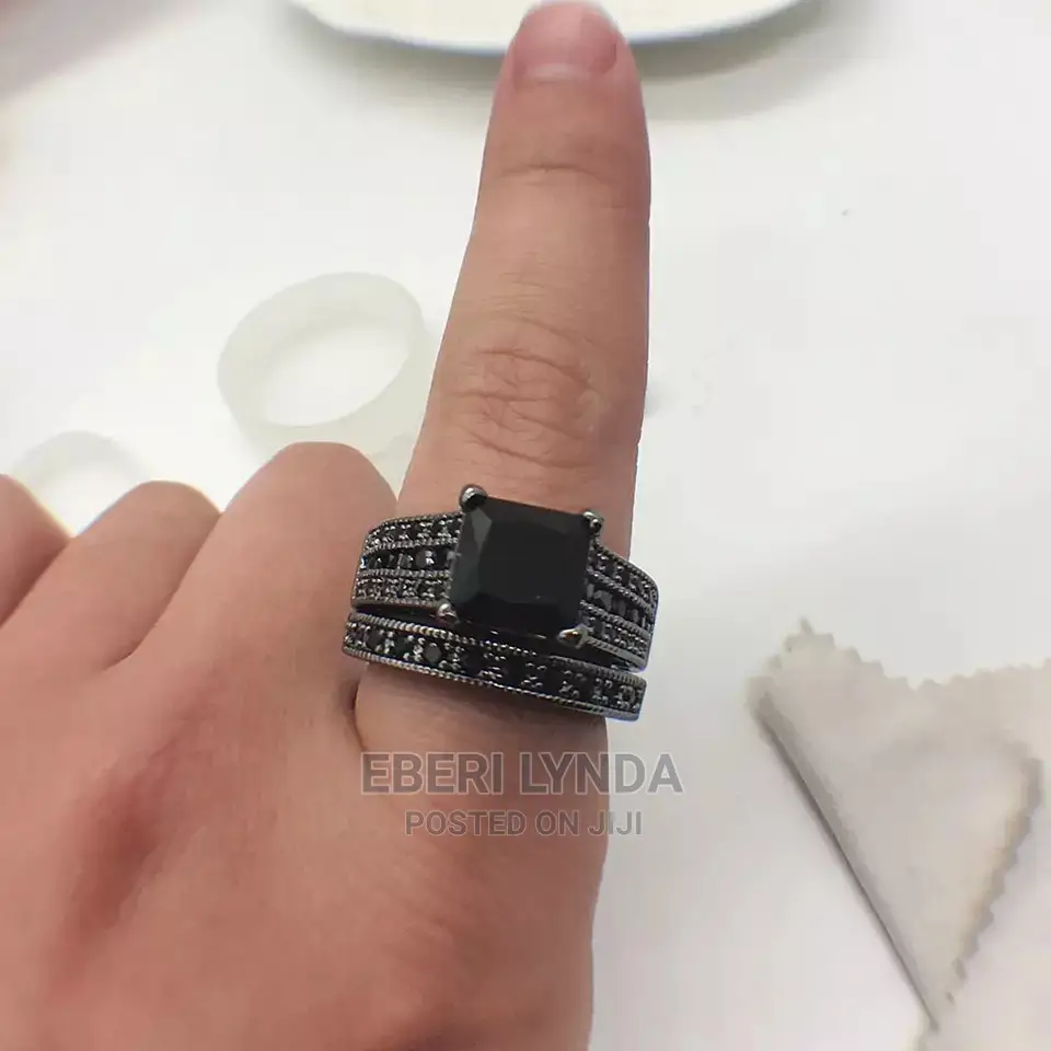 Non Tarnishable Sterling Wedding Ring Set