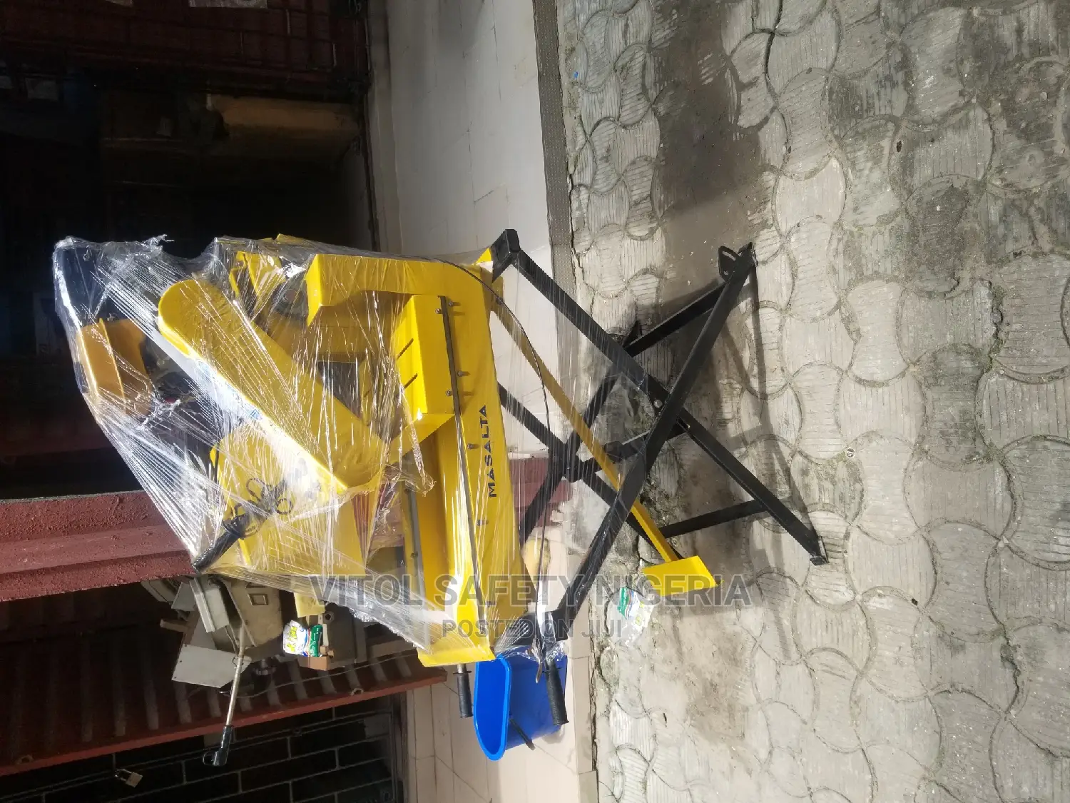 Brick Saw Machine
