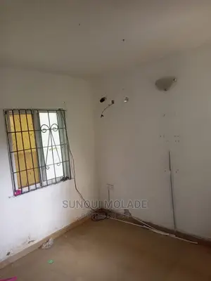 Furnished Mini Flat in Onike for rent