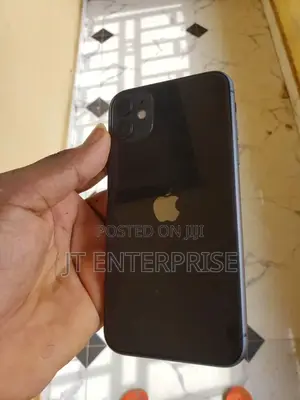Apple iPhone 11 64 GB Black