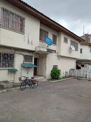 4bdrm Duplex in Off Oyin Jolayemi for rent