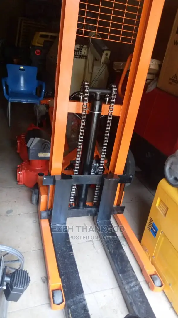 3 Ton Stacker