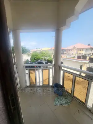 4bdrm Duplex in Estate Off Alpha for sale
