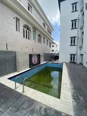 Furnished 3bdrm Block of Flats in Bananas Lsland Roads for rent