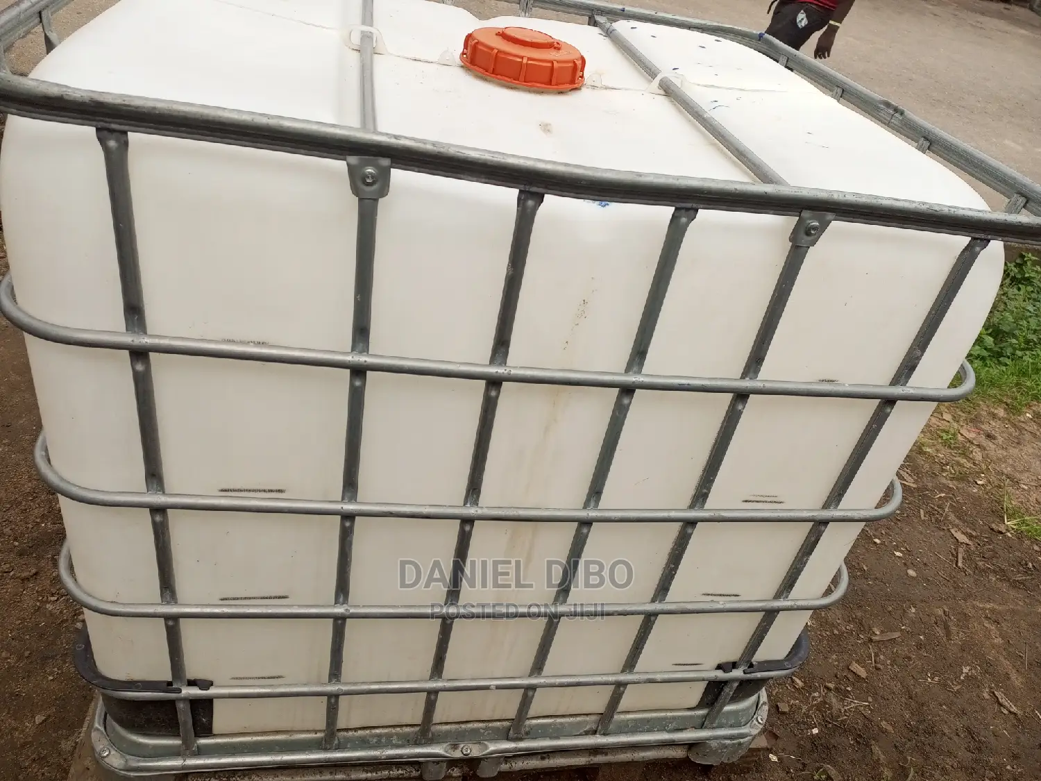 1000 Water Tank