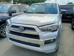 Toyota 4-Runner Limited 2WD 2012 Silver