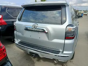 Toyota 4-Runner Limited 2WD 2012 Silver