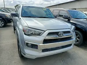 Toyota 4-Runner Limited 2WD 2012 Silver