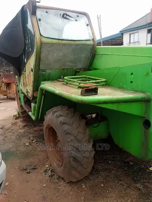 4 Tons MERLO Telescopic Forklift / Telehandler