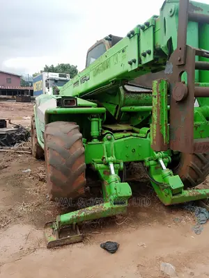 4 Tons MERLO Telescopic Forklift / Telehandler