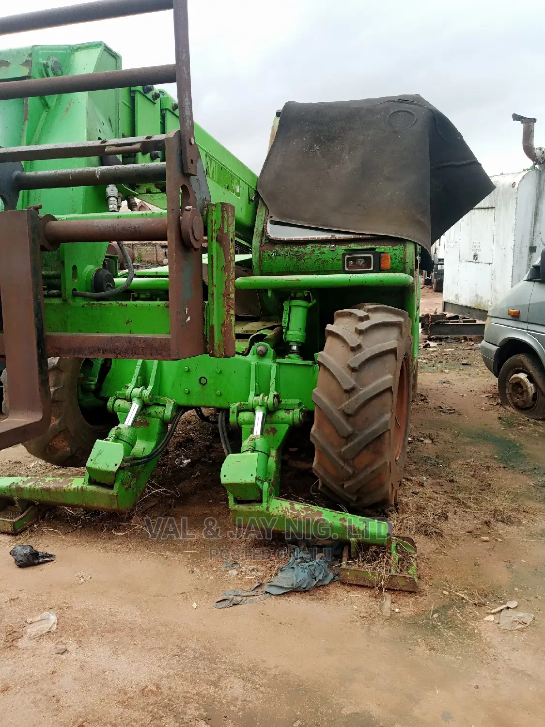 4 Tons MERLO Telescopic Forklift / Telehandler