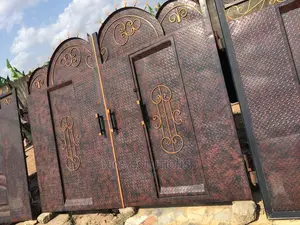 Photo - Special Top Arc Design Gate for Sale