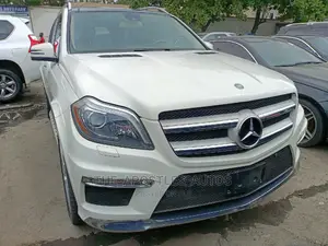 Mercedes-Benz GL-Class GL 550 2013 White