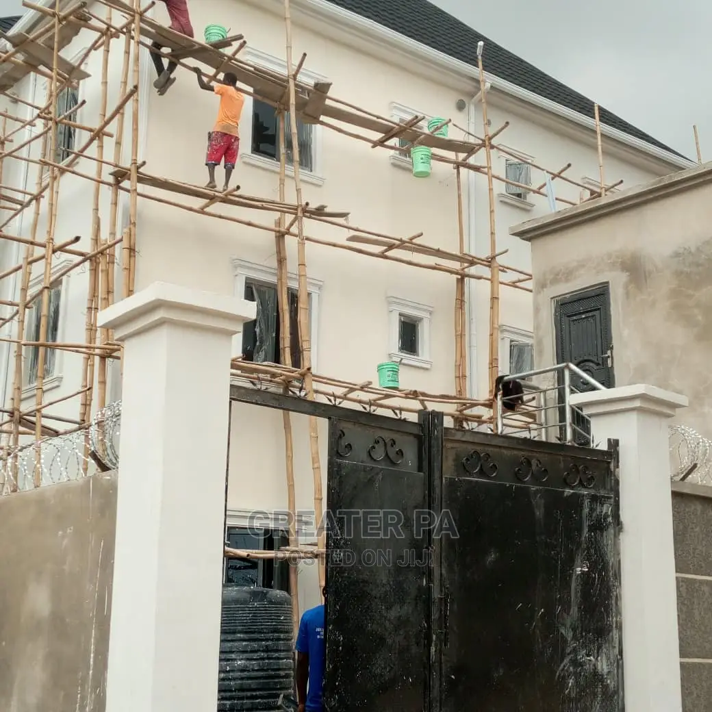 Building Contractor