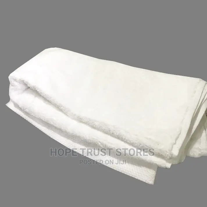 100% Cotton White Towel
