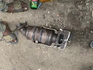 Honda Civic R-18 Catalyst Converter