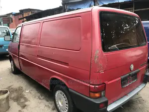 Volkswagen Transporter 2001 Red