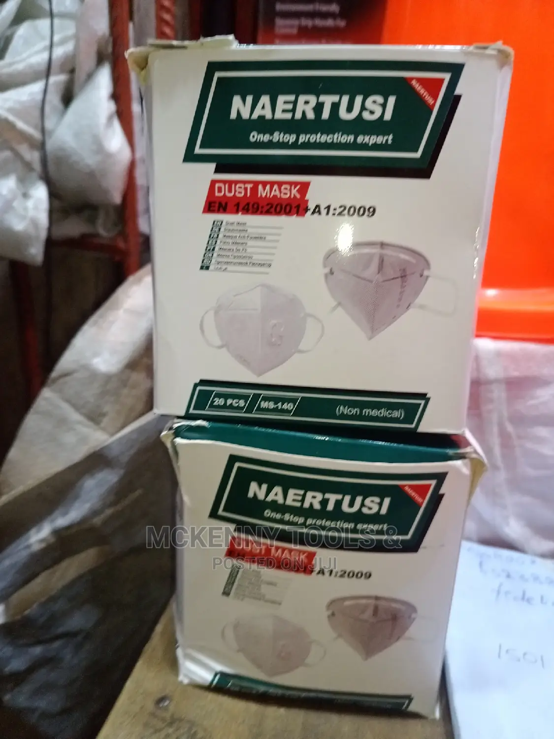 KN95 Dust Mask (White)
Single Package 
4 Layer