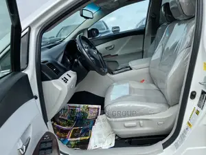 Toyota Venza V6 AWD 2010 White