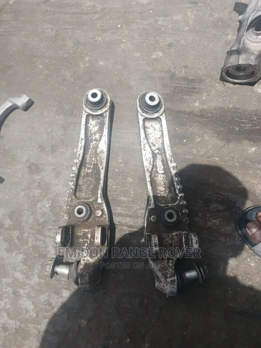RANGE ROVER Velar Front Lower Arm