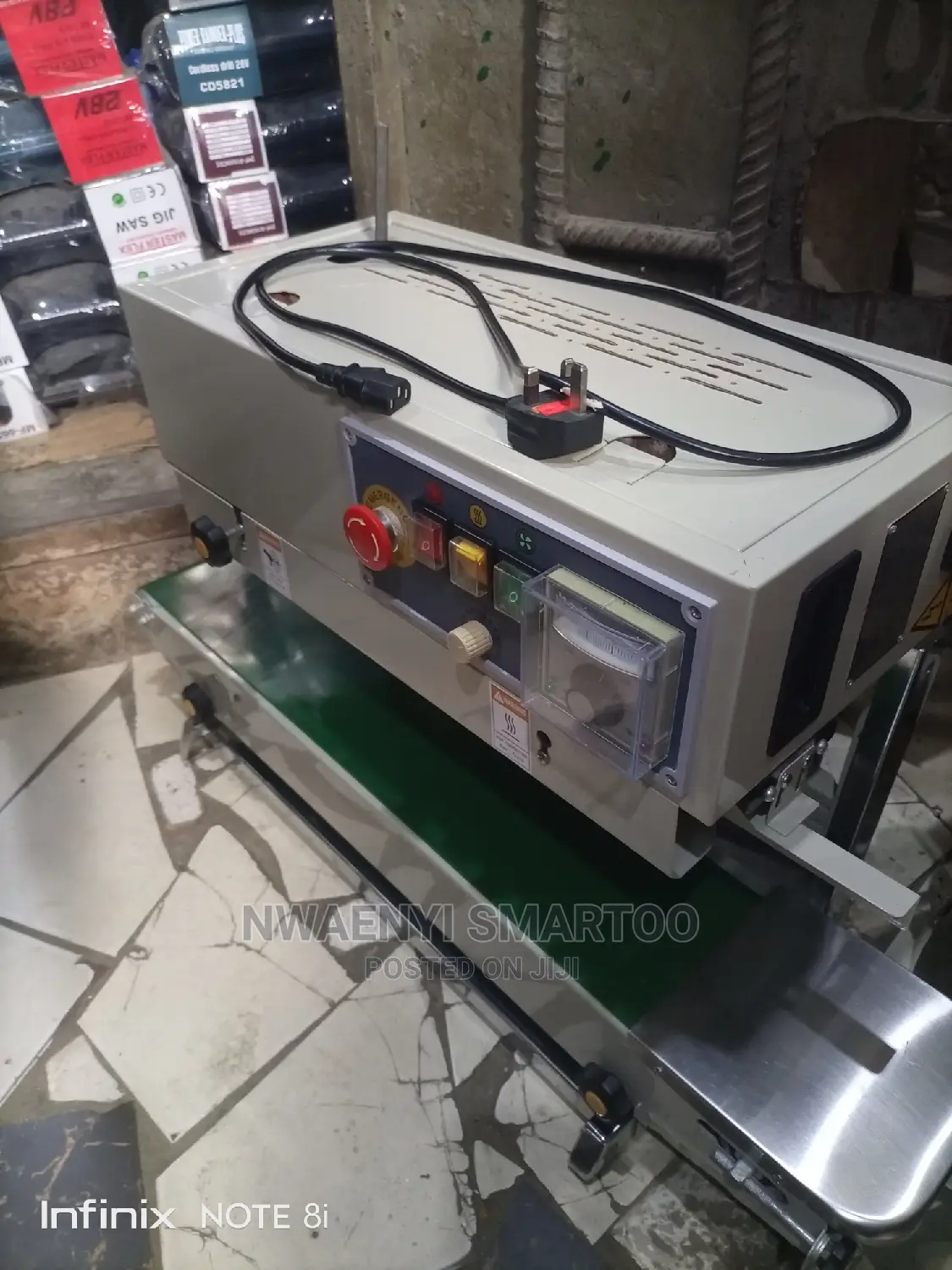 Nylon Sealer With Conveyor Belt