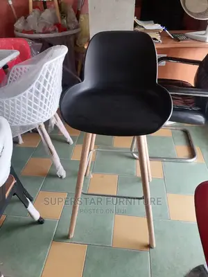 Italian Unique High Quality Bar Stools