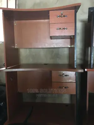 Excutive Table With 2 Drawer for Your Office