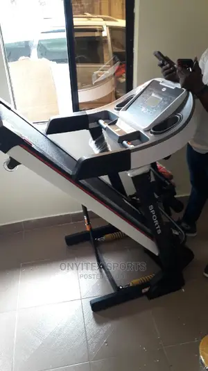 2.5hp Treadmill With the Complete Accessories