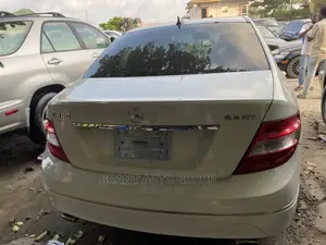 Mercedes-Benz C300 2009 White