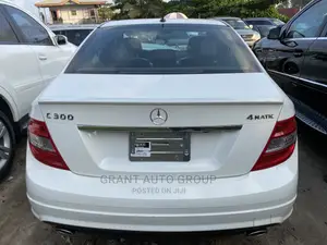 Mercedes-Benz C300 2010 White