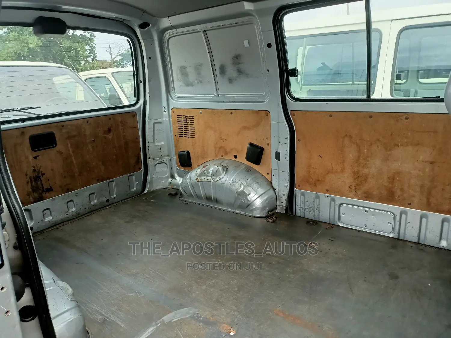 Toyota HiAce 1998 Silver