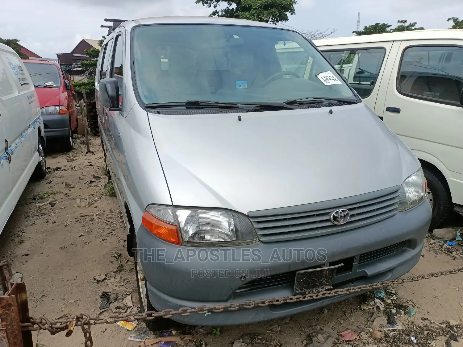 Toyota HiAce 1998 Silver