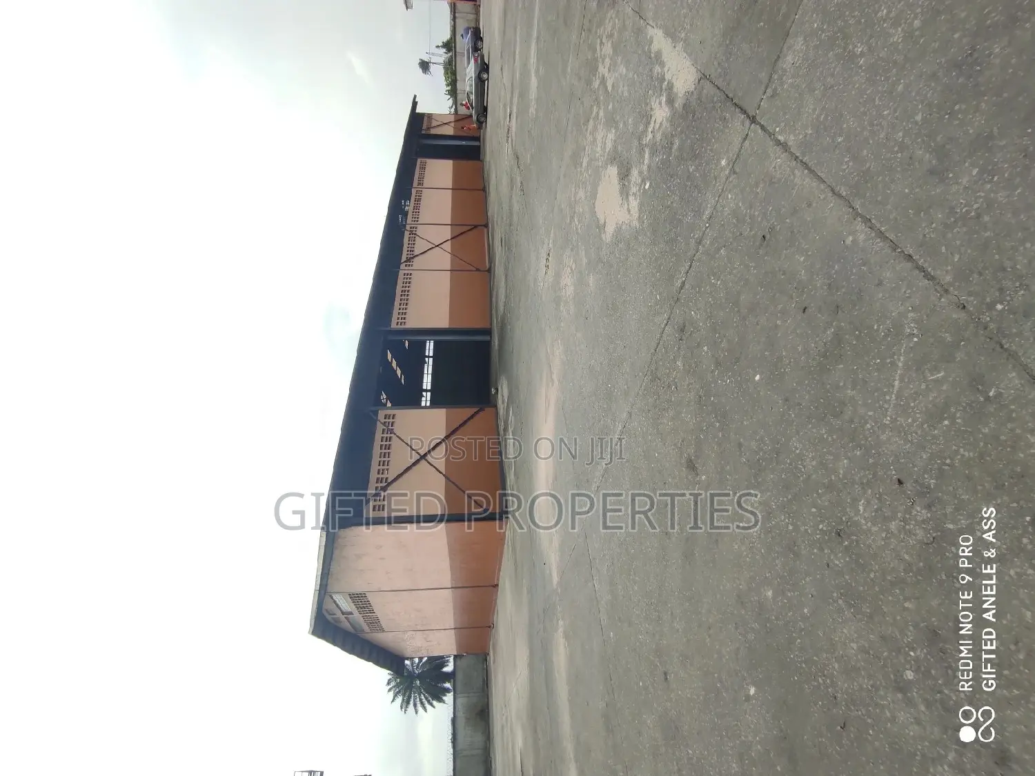 A Massive Warehouse in Elelewon Off Eleme Junctions