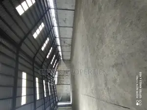 A Massive Warehouse in Elelewon Off Eleme Junctions