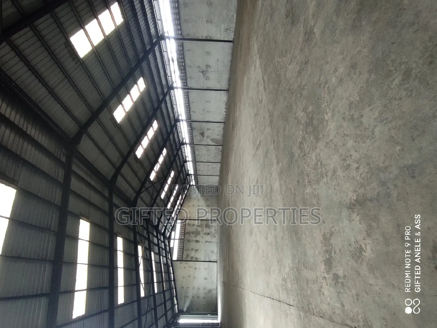 A Massive Warehouse in Elelewon Off Eleme Junctions