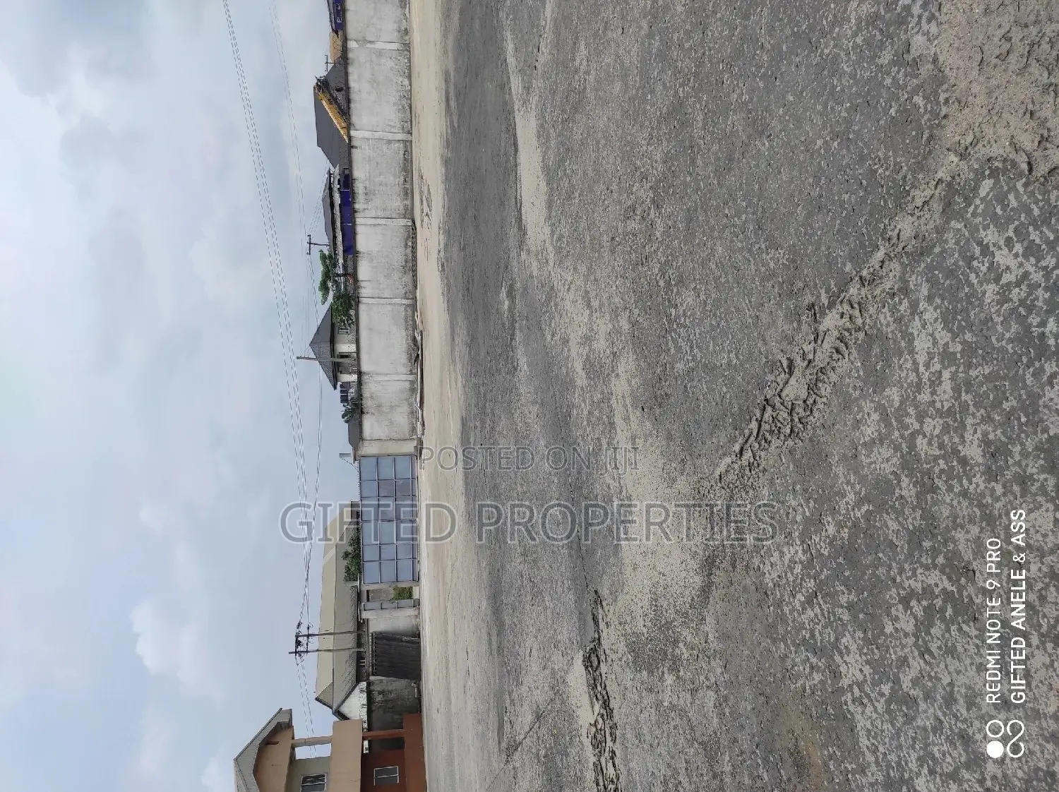 A Massive Warehouse in Elelewon Off Eleme Junctions