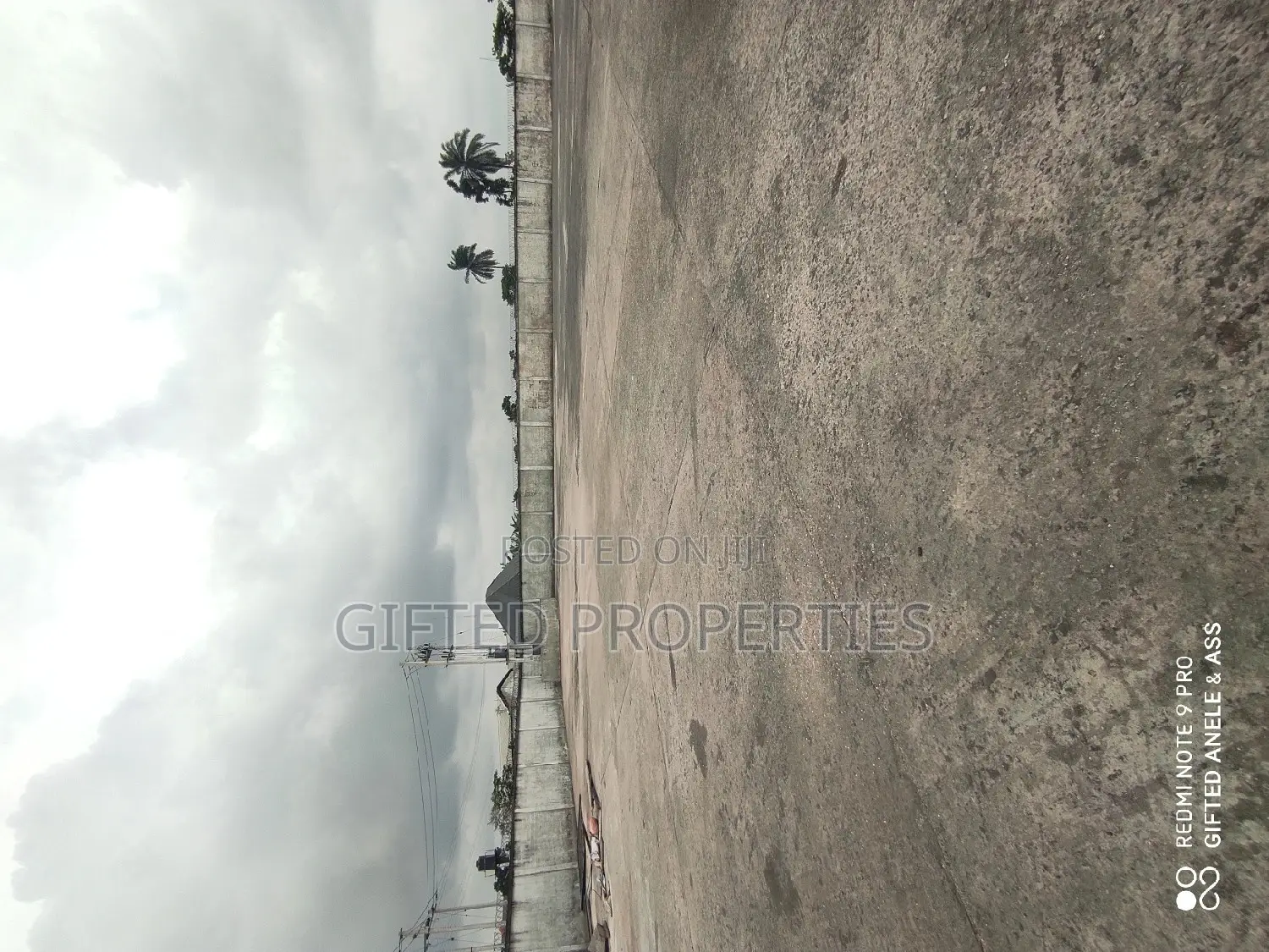 A Massive Warehouse in Elelewon Off Eleme Junctions