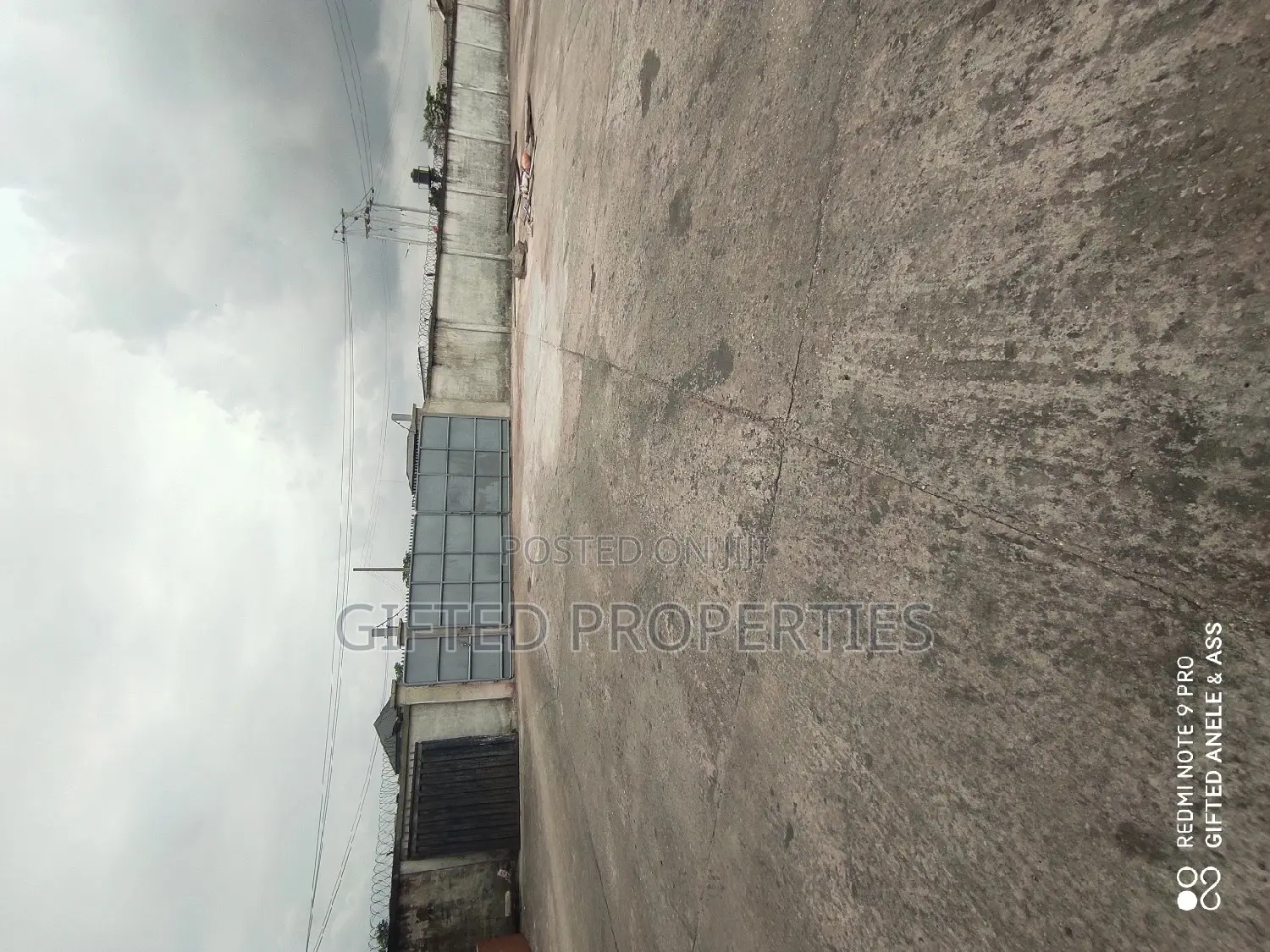 A Massive Warehouse in Elelewon Off Eleme Junctions
