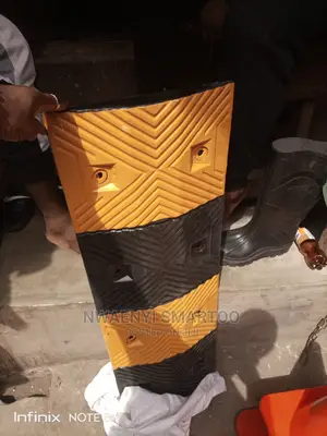 Speed Bump ( Car Stopper)