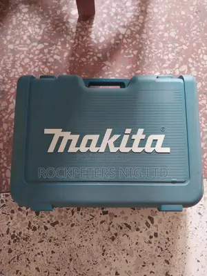 Makita Rotary Hammer Drill Hr3200c