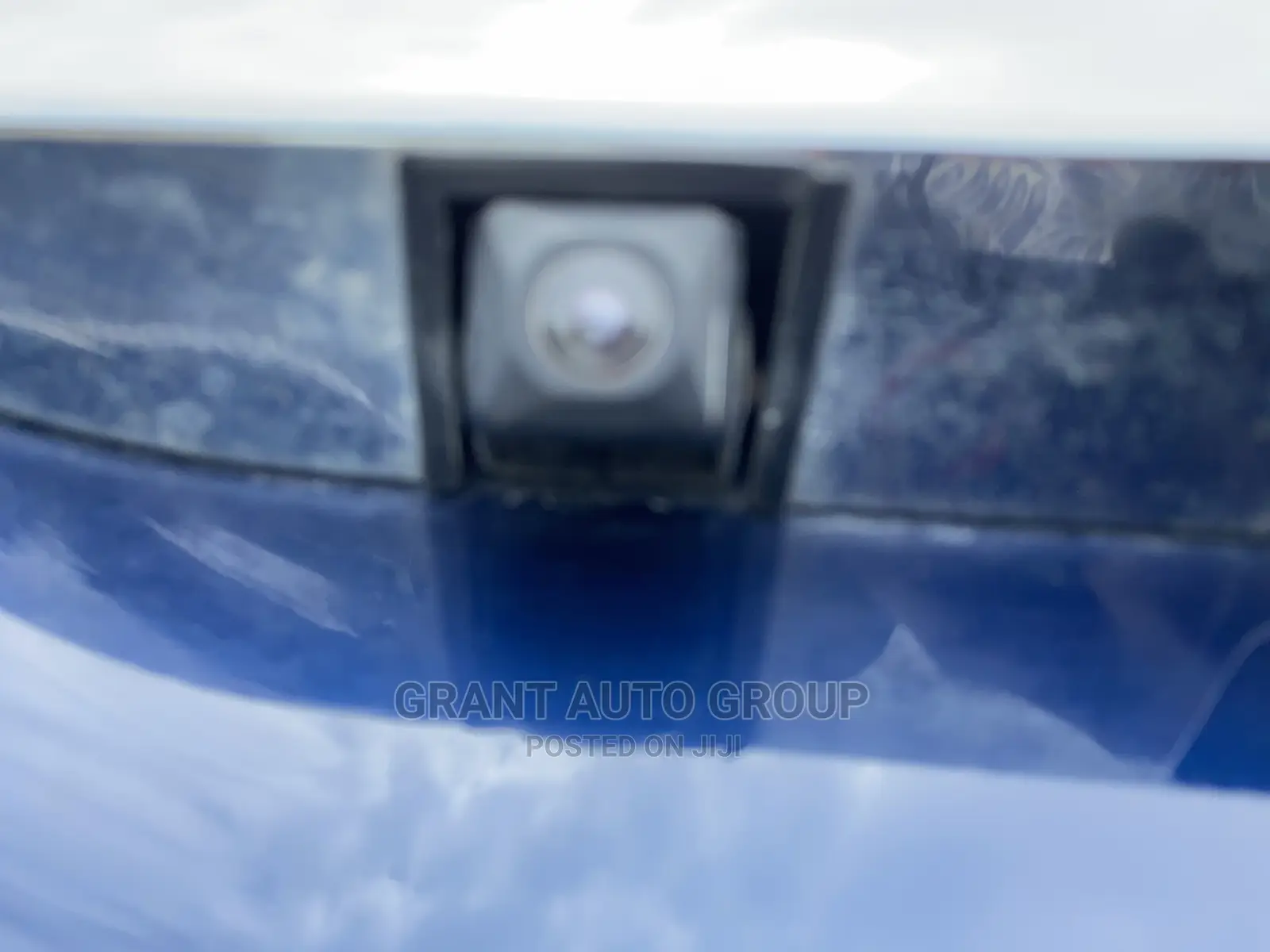 Toyota HiAce 2014 Blue