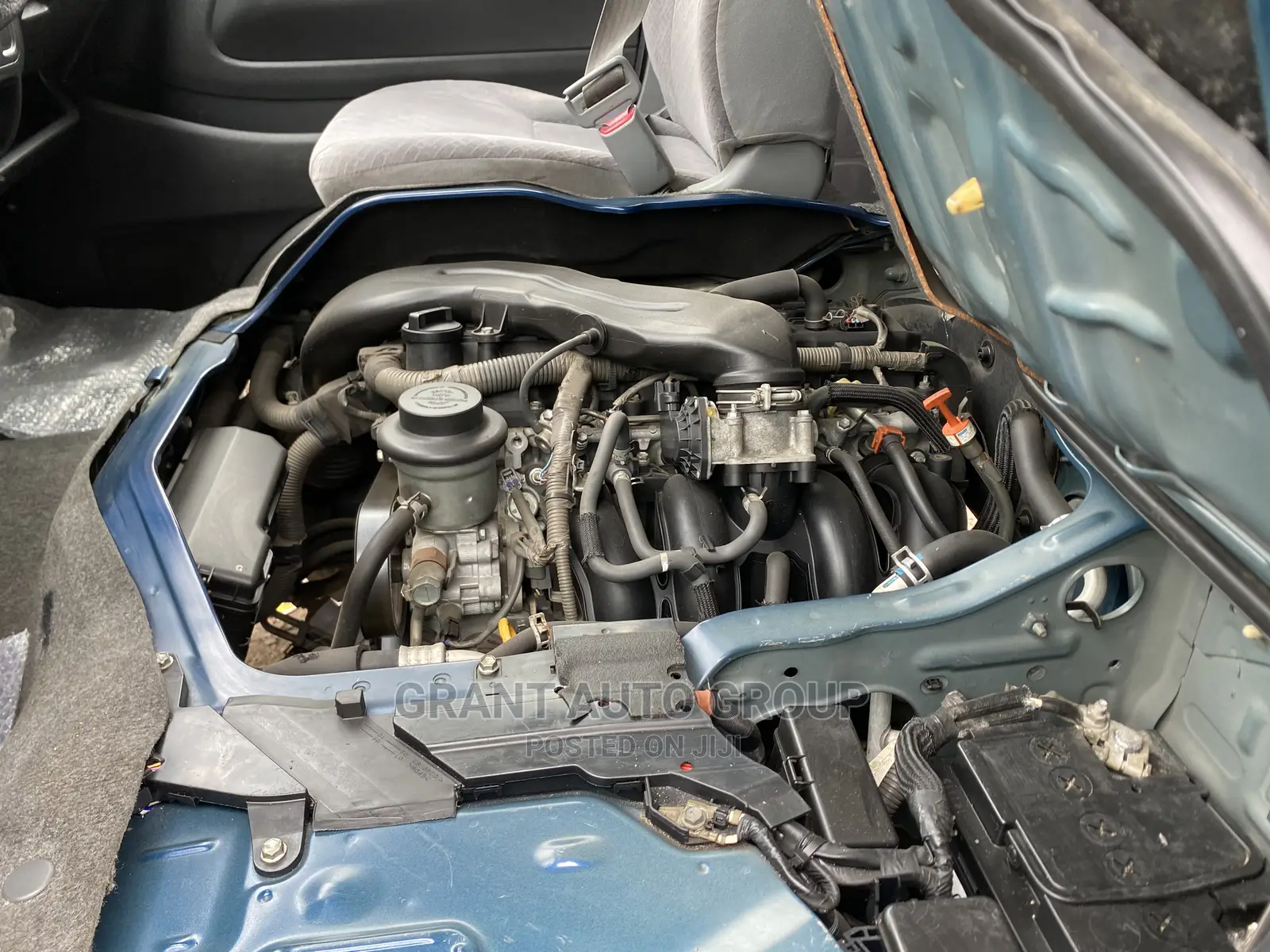 Toyota HiAce 2014 Blue
